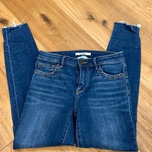 Sam Edelman stud detail crop